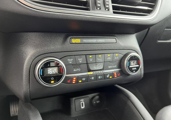Ford Focus cena 75900 przebieg: 53880, rok produkcji 2020 z Warta małe 742